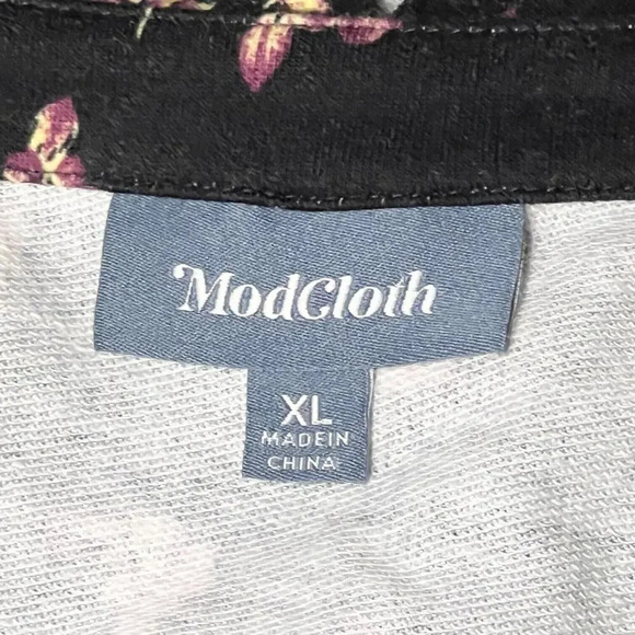 ModCloth Spiffed-Up Sunday Pullover Top Black Floral Back‎ Wrap Bow Tie Size XL - Picture 4 of 6